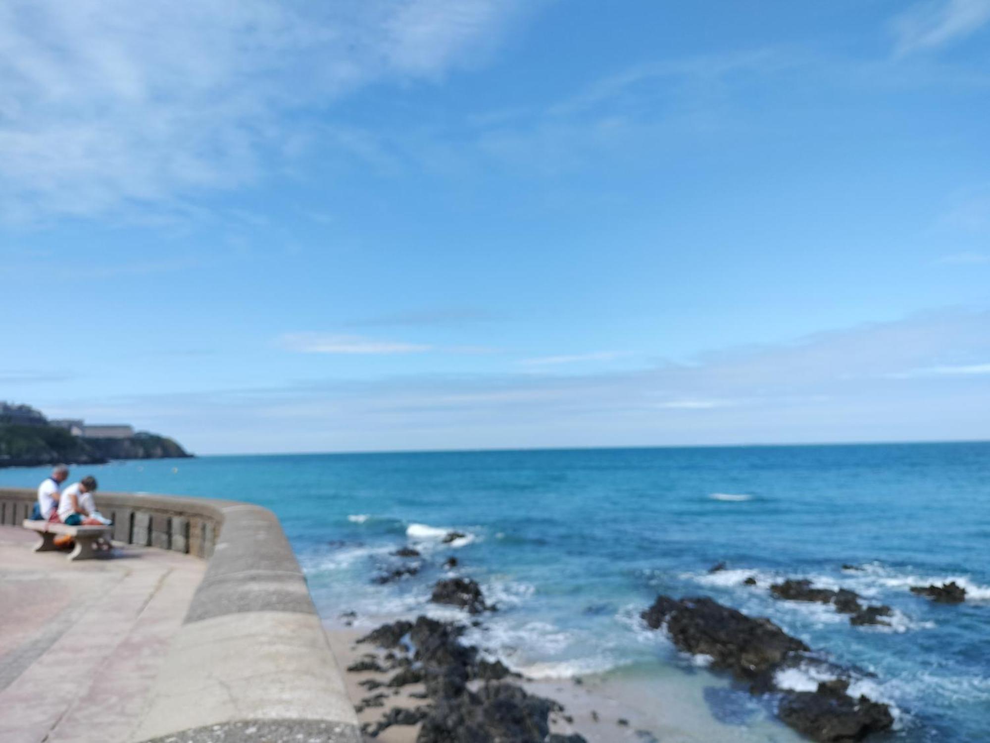 Entre Mer Et Montagne Granville Buitenkant foto
